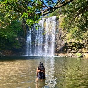 Lululemon tracker short V 4”